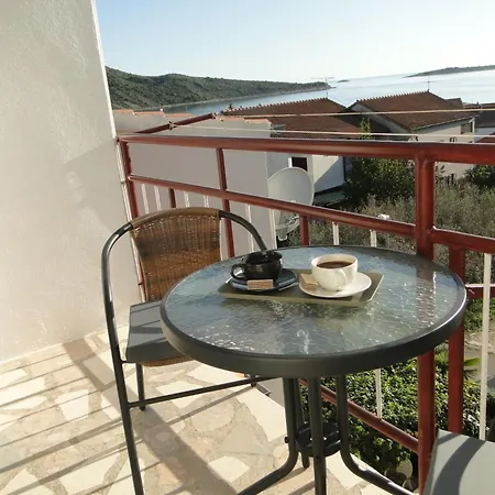 Lucija Fuer 2 Personen By Interhome דירה *