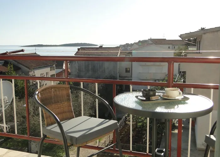 Apartment Lucija Fuer 2 Personen By Interhome *