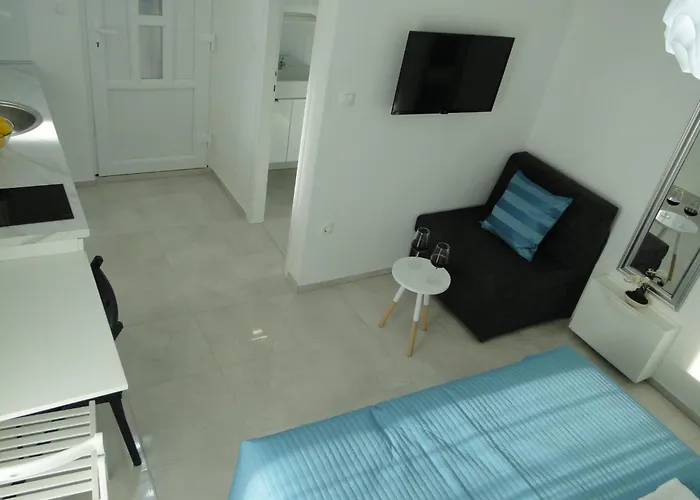 Apartment Lucija Fuer 2 Personen By Interhome Primosten